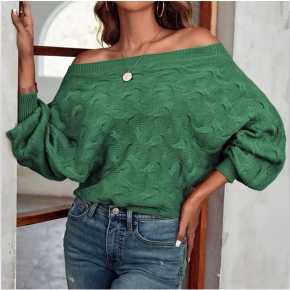 BNWT, Green off-the-shoulder sweater - Picture 5 of 6
